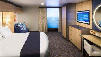 1688994799.0313_c472_Royal Caribbean International Quantum of the Seas Accommodation Interior.jpg